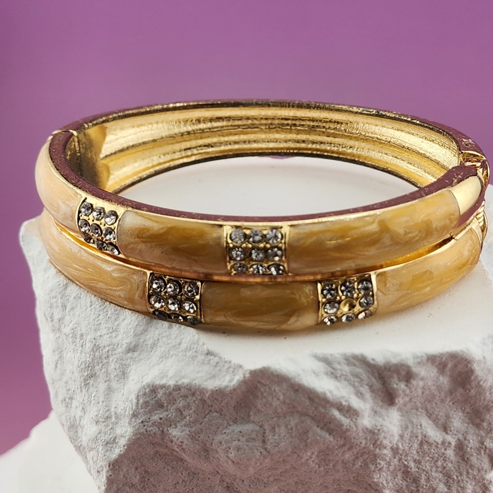 Gold Tone Rhinestone Bangle Bracelet Beige Resin Enamel Hinged Glam Jewelry